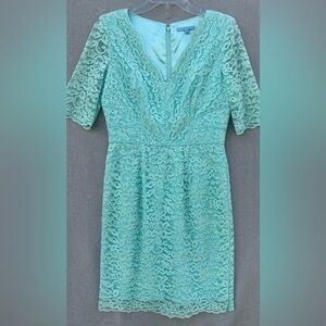 antonio melani dress v-neck size 6 Mint Green Lace Over Satiny Lining Zip Back